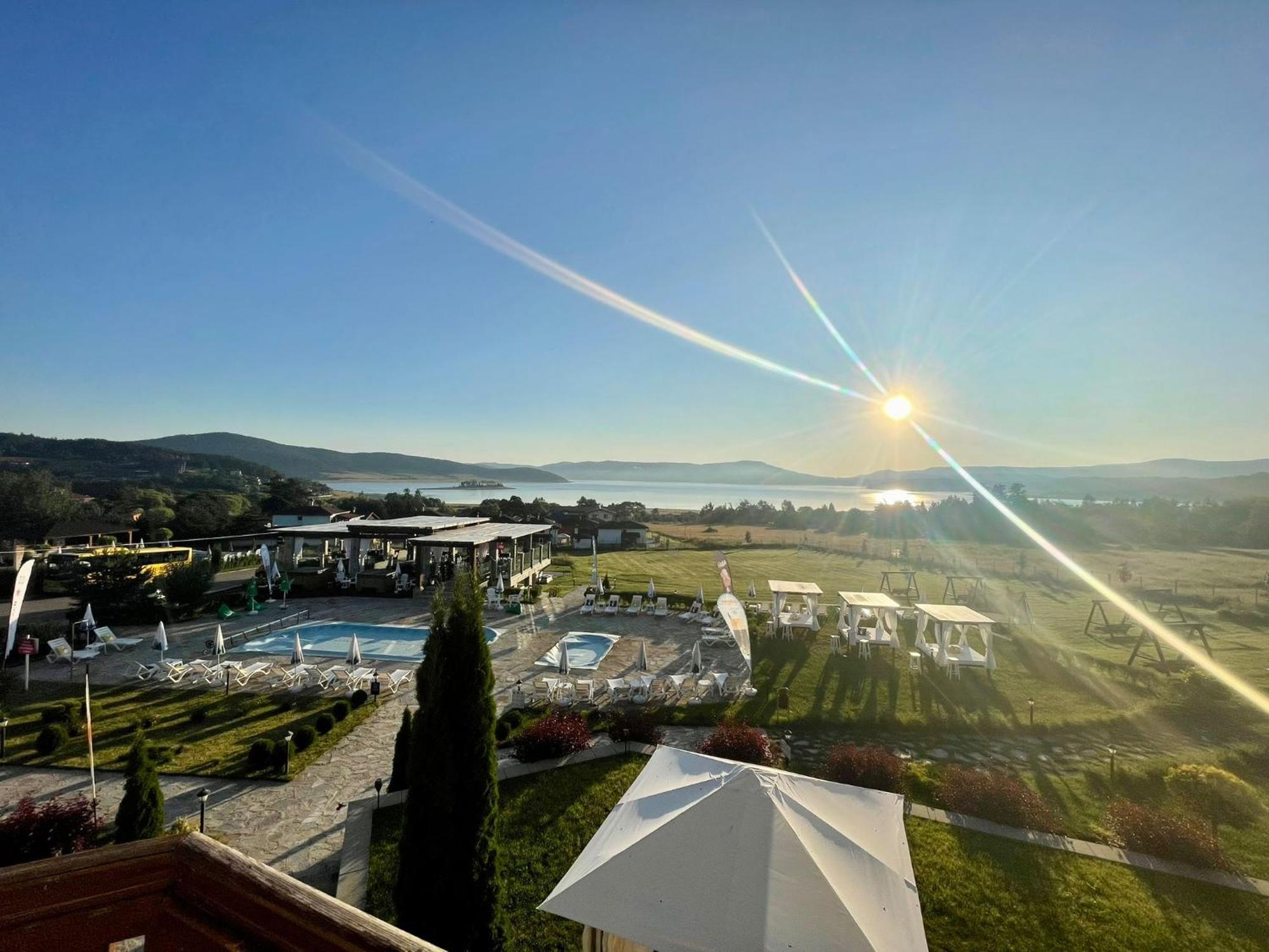 Family Hotel Eterno Tsigov Chark Exterior foto