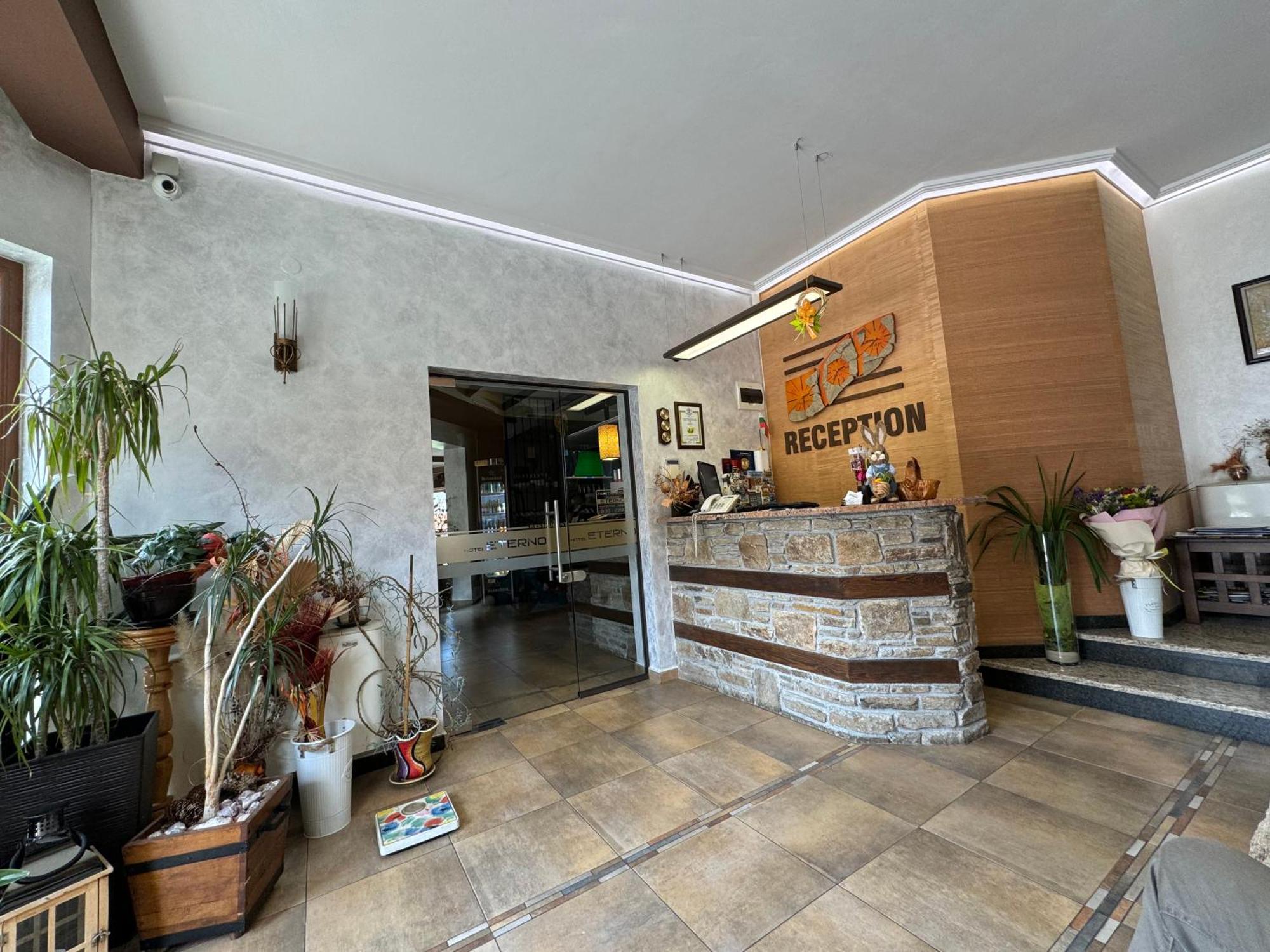 Family Hotel Eterno Tsigov Chark Exterior foto